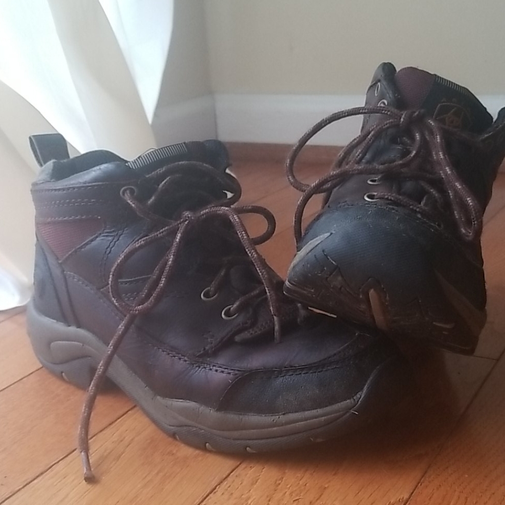Ariat leather lace up hiking winter boots sz 6.5